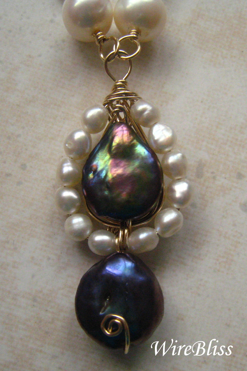 wire wrapped checkered pearl necklace and pipa pendant (reverse usage)