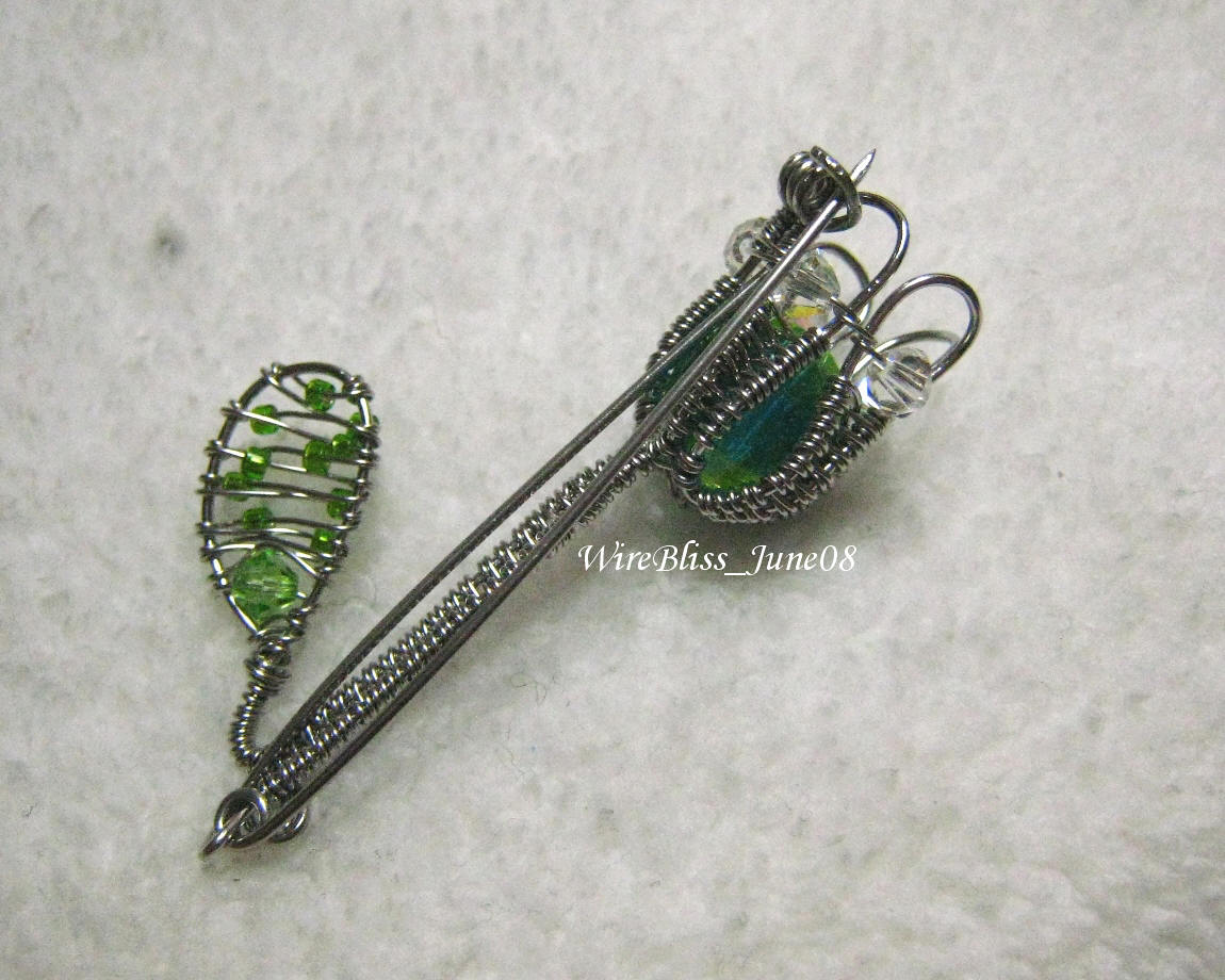 wire wrapped tulip brooch