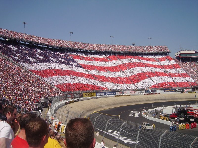[race+-+stadium+flag.JPG]