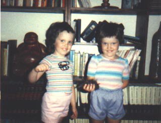 [Kelly_and_Shannon_cut_hair_June_1985_right_before_our_vacation.jpg]