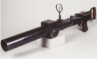 [Gun+Camera+Eastman+1915.jpg]