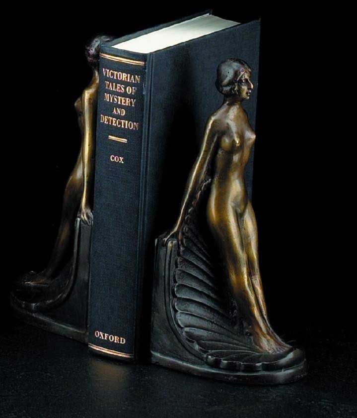[books-as-props-bookends2.jpg]