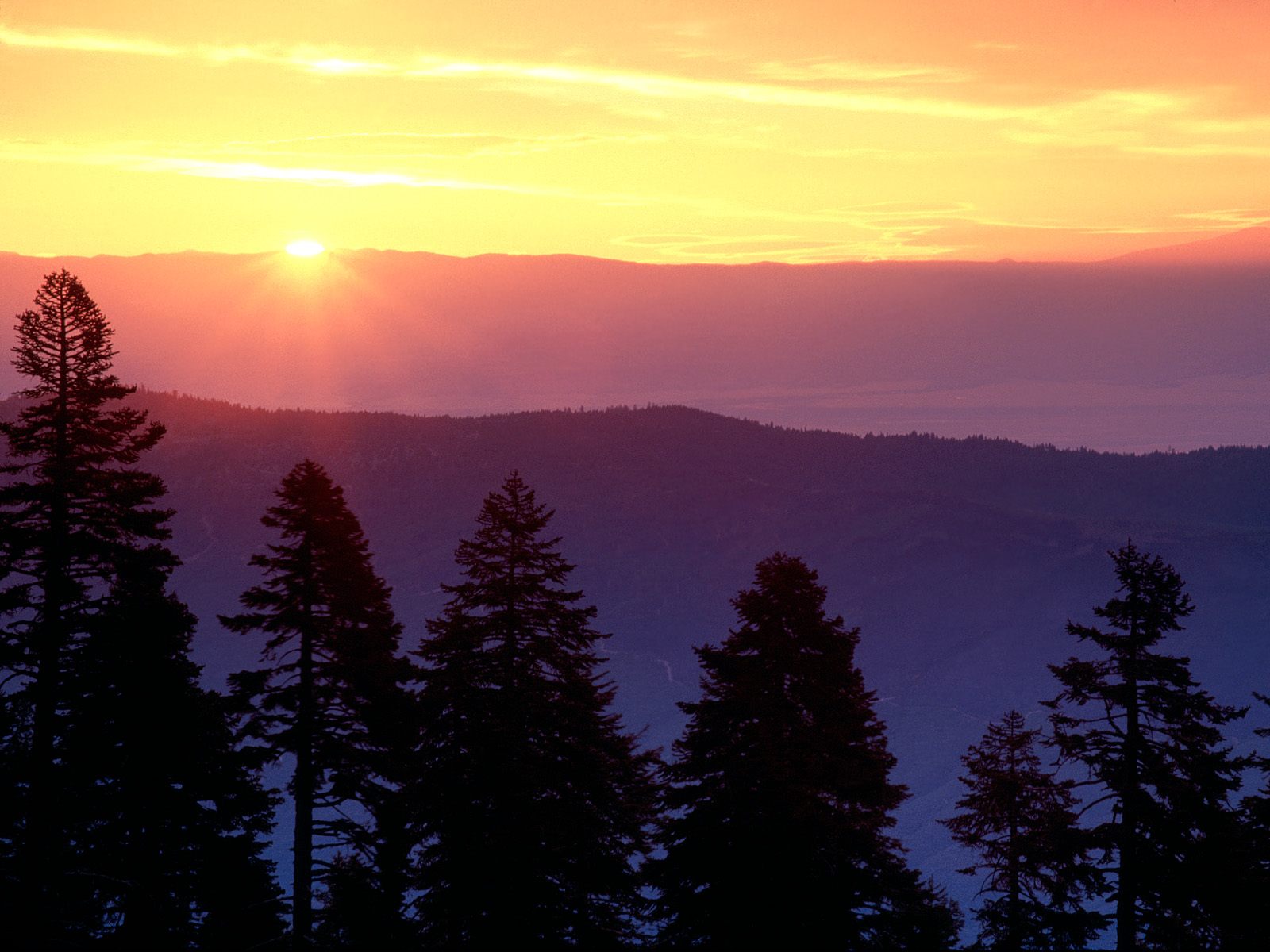 [Sunrise+at+Plaskett+Ridge,+California+-+1600x120.jpg]