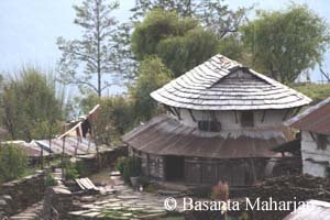 [traditional+house+of+Gurung.jpg]