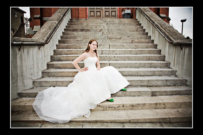 [bride+stairs+txtr.jpg]
