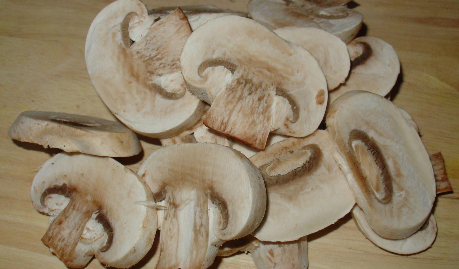 [Sliced+up+Mushrooms.JPG]