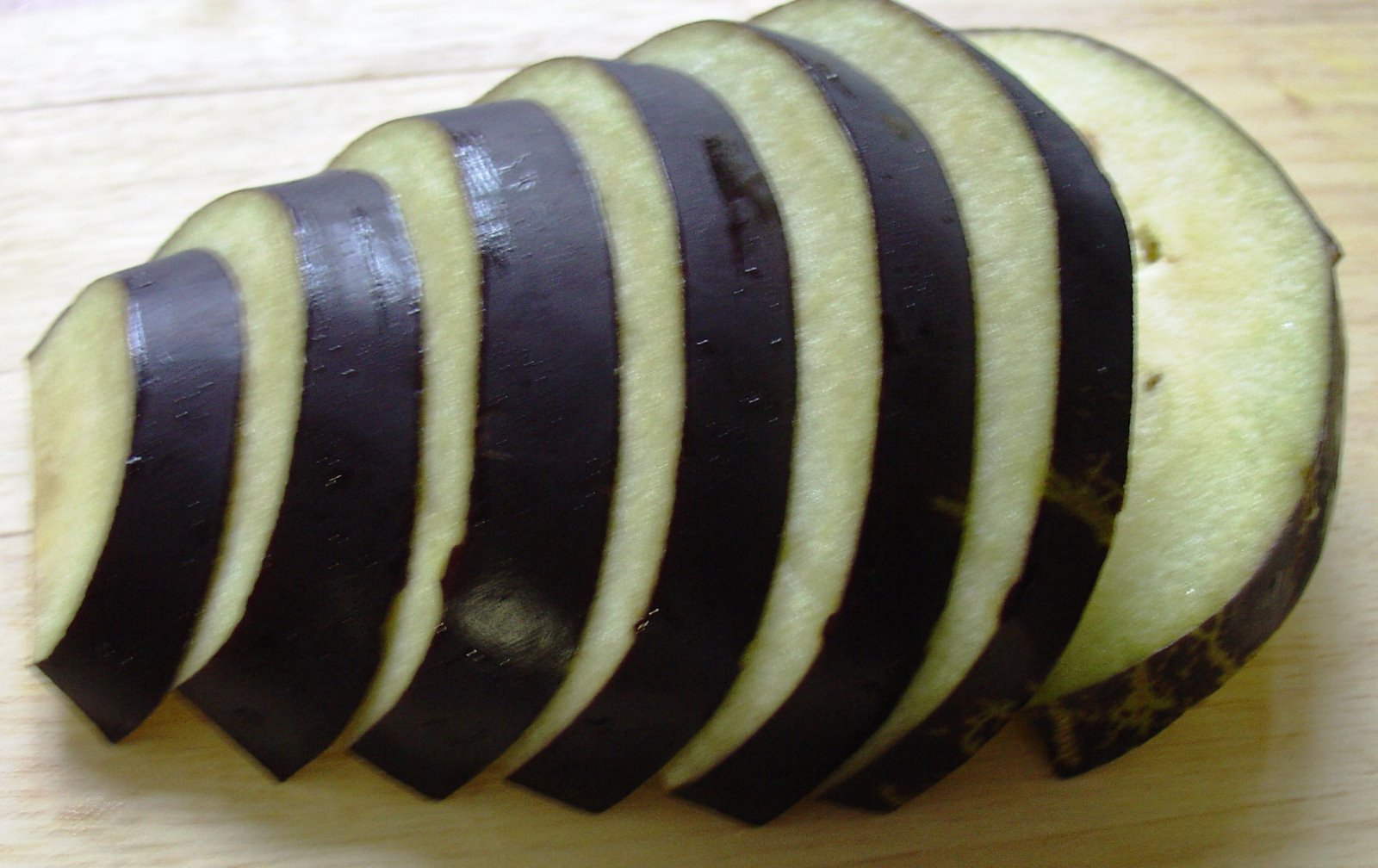 [Sliced+eggplant.JPG]