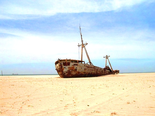 [shipwreck08.jpg]