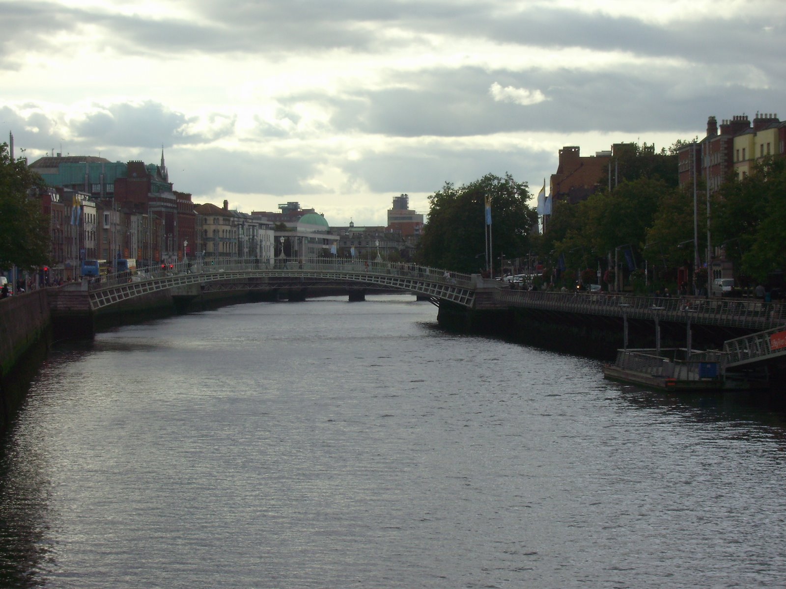 [Dublin,+26.09.2007+006.jpg]