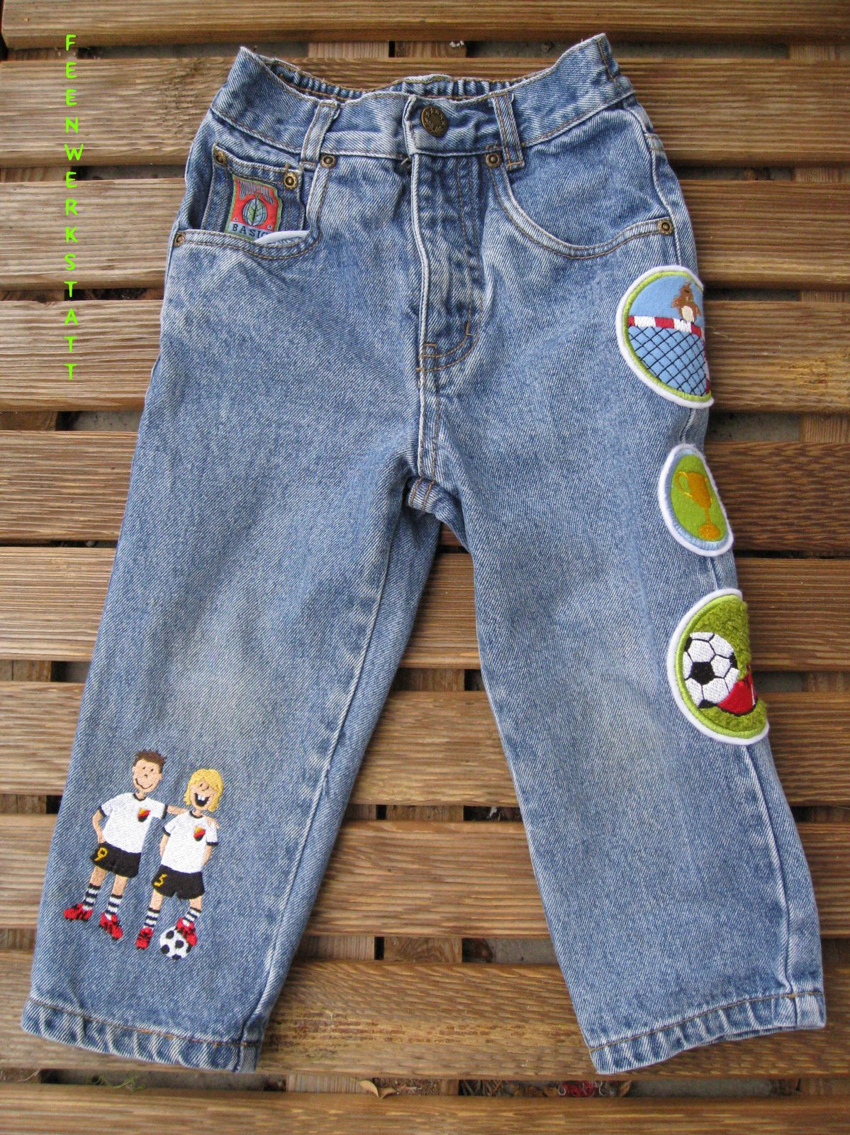[Fuball+Jeans.jpg]