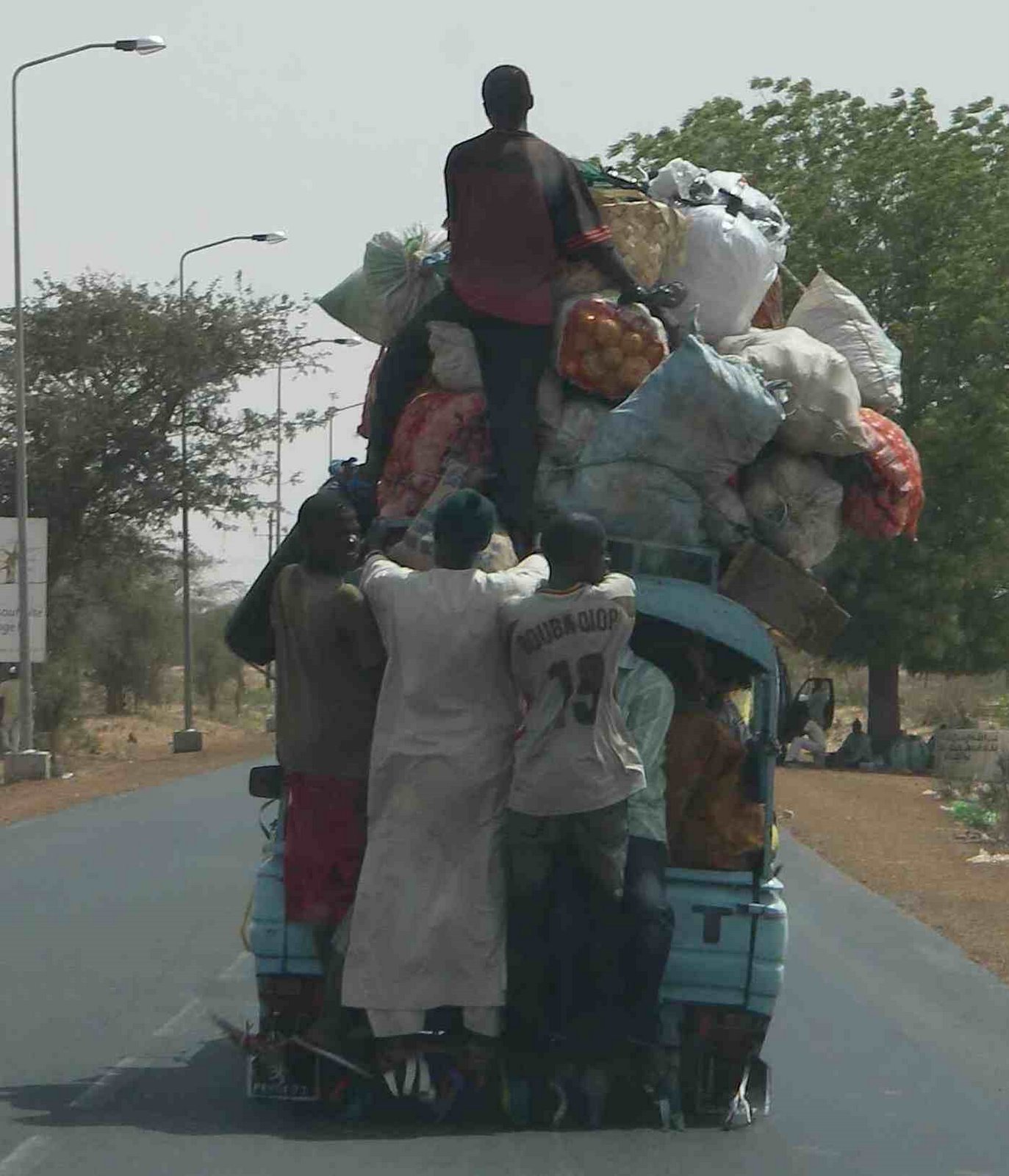 [Senegal+public+transport.jpg]