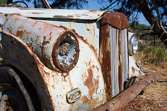 [120407-1-old-and-rusty.jpg]