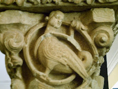 Capitel gótico con sirena