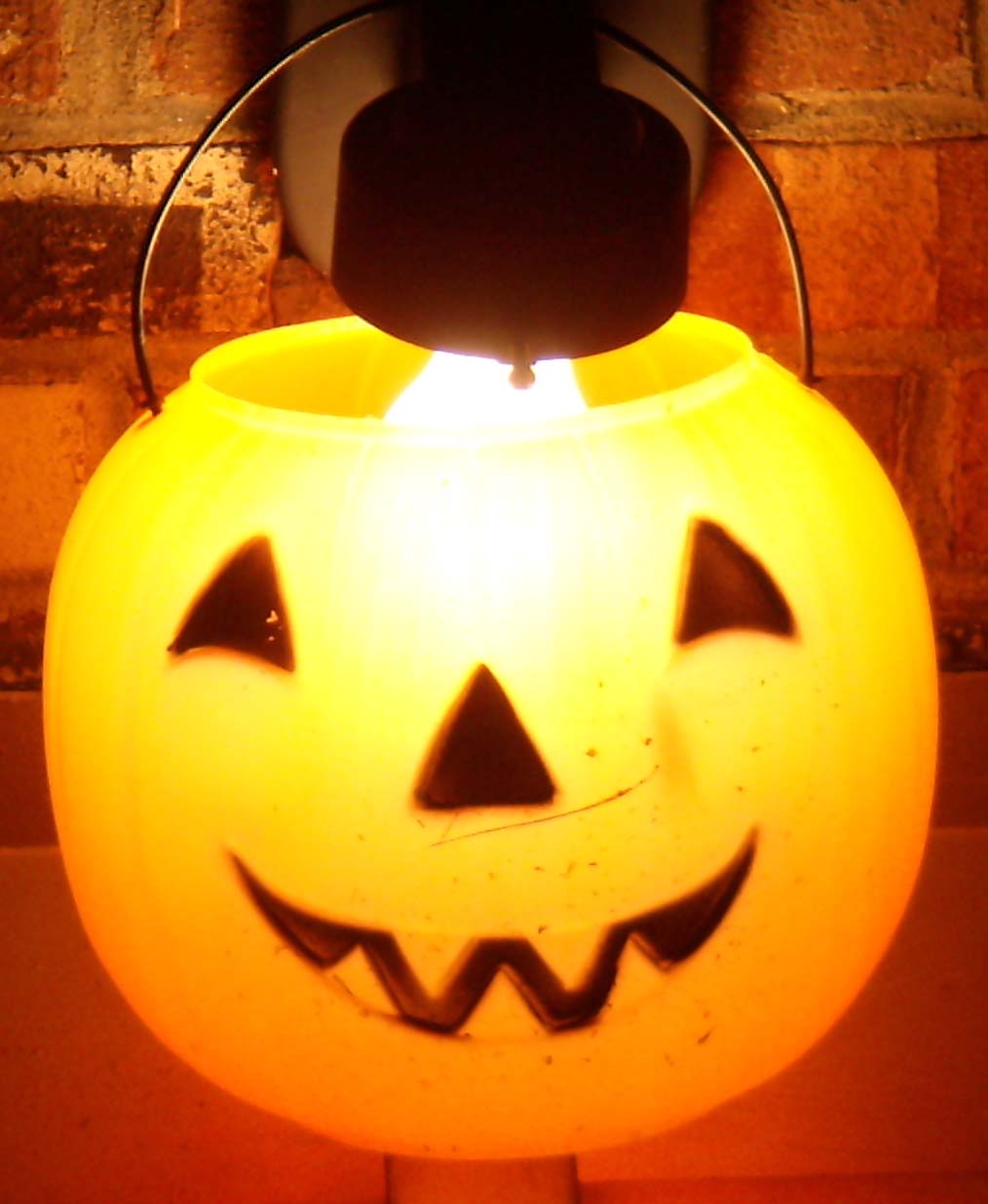 [Halloween_BasementPumpkin_10_05_07.jpg]
