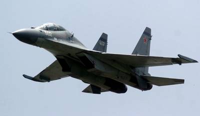 [Sukhoi_30_fighter.jpg]
