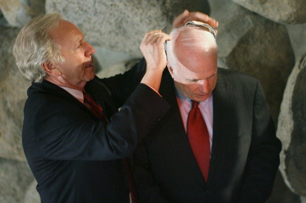 [McCain+Lieberman+yad+vashem.jpg]
