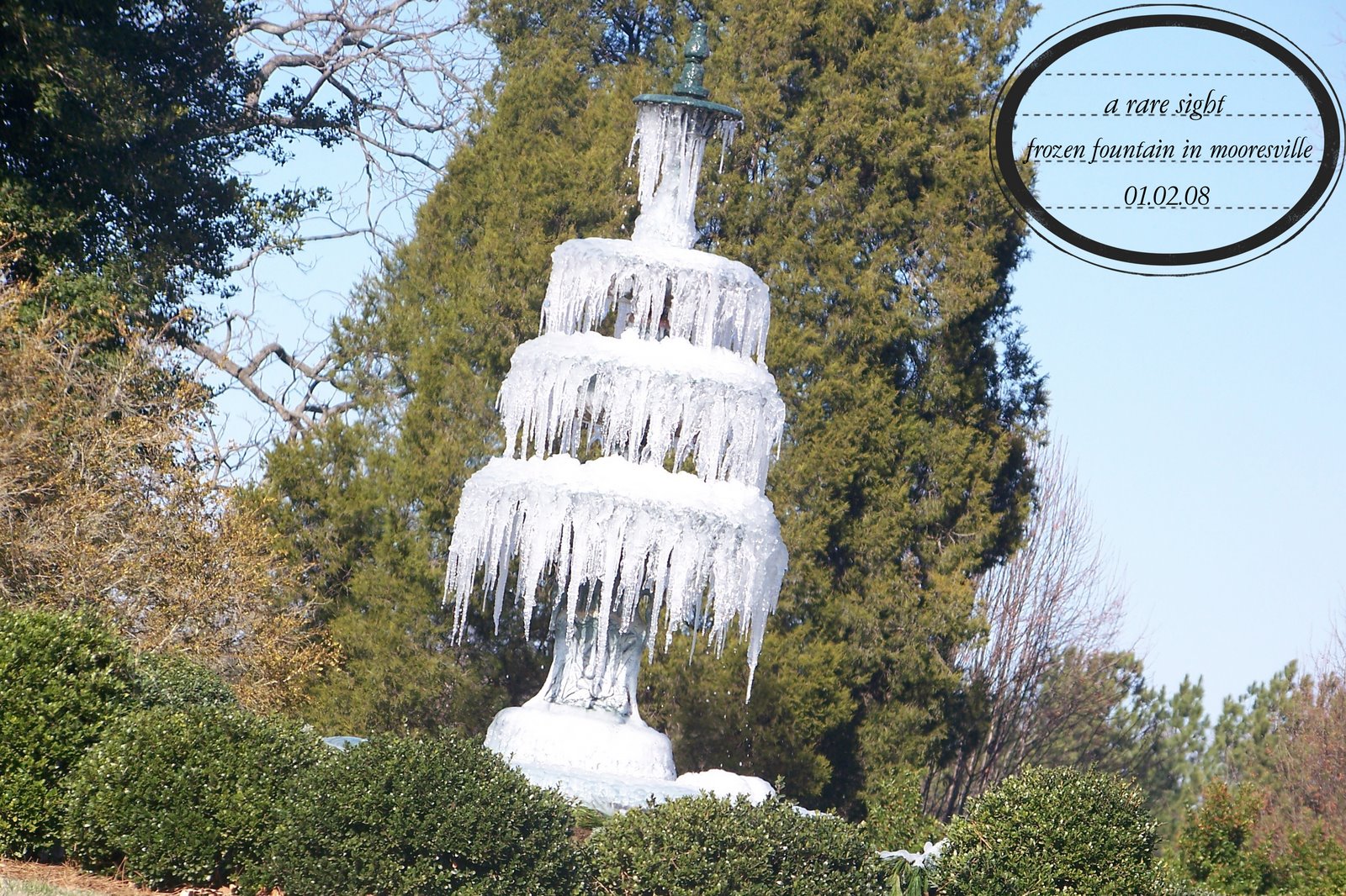 [Day002+Frozen+Fountain+in+Mooresville.jpg]