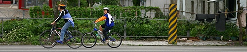 [blogbike+east+cycling.jpg]