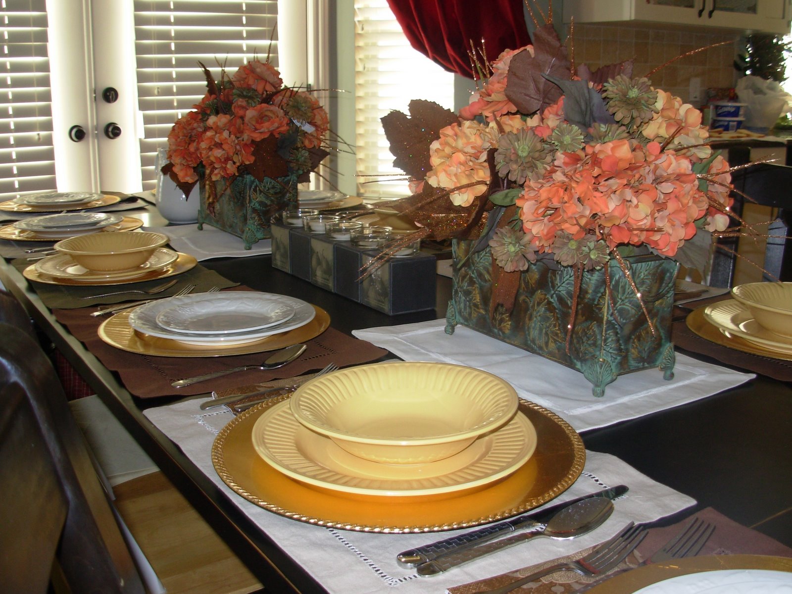 [Table+Settings+-+Thanksgiving+2007.jpg]
