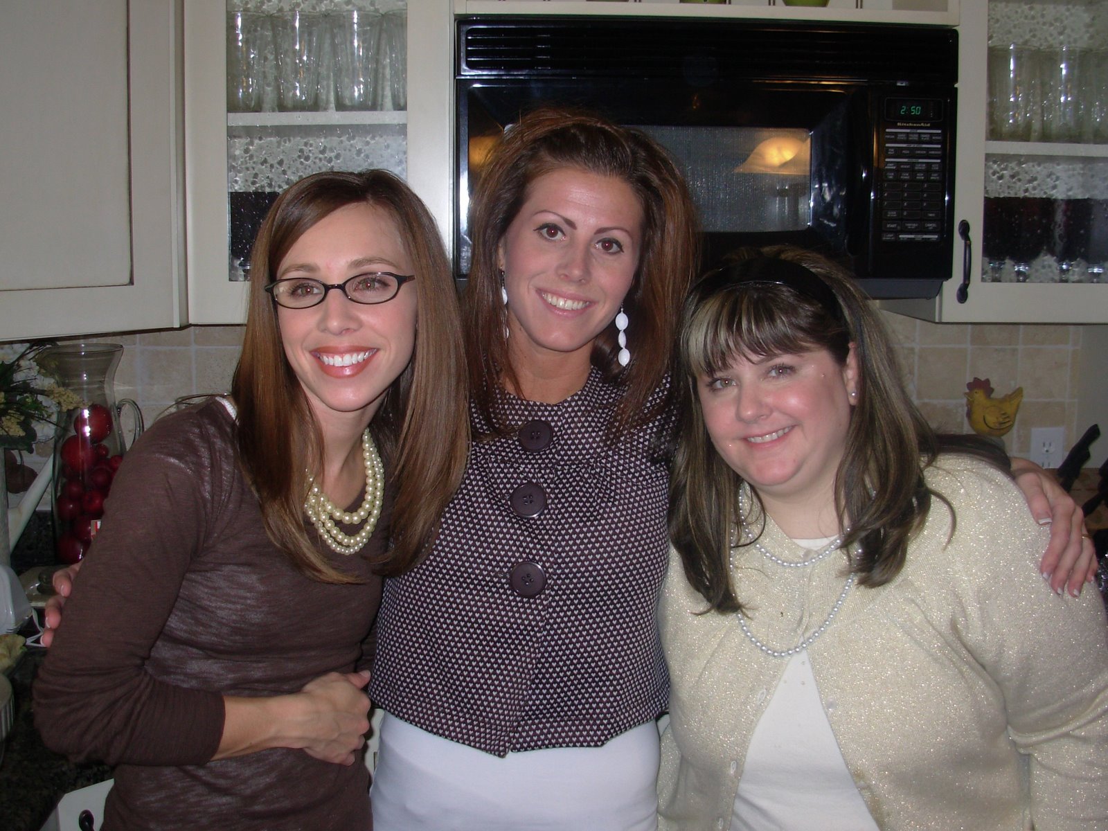 [Becky,+Carin+and+Jeni+-+Thanksgiving+2007.jpg]