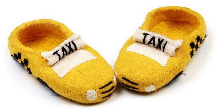 [unusual-slippers-01.jpg]