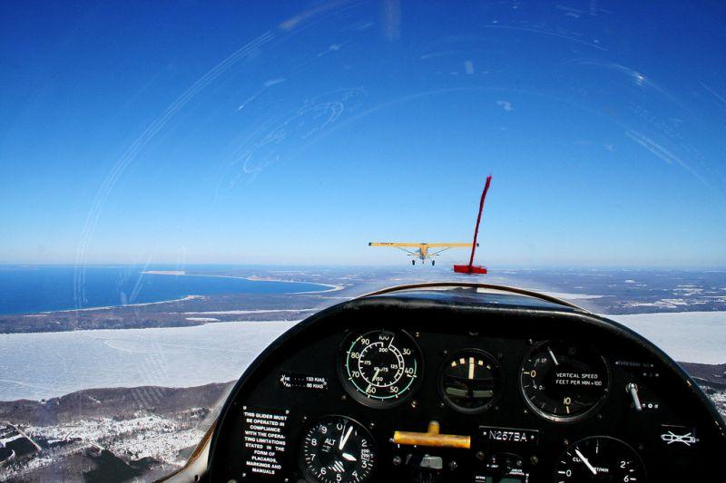 [top-10-aircraft-cockpit01.jpg]