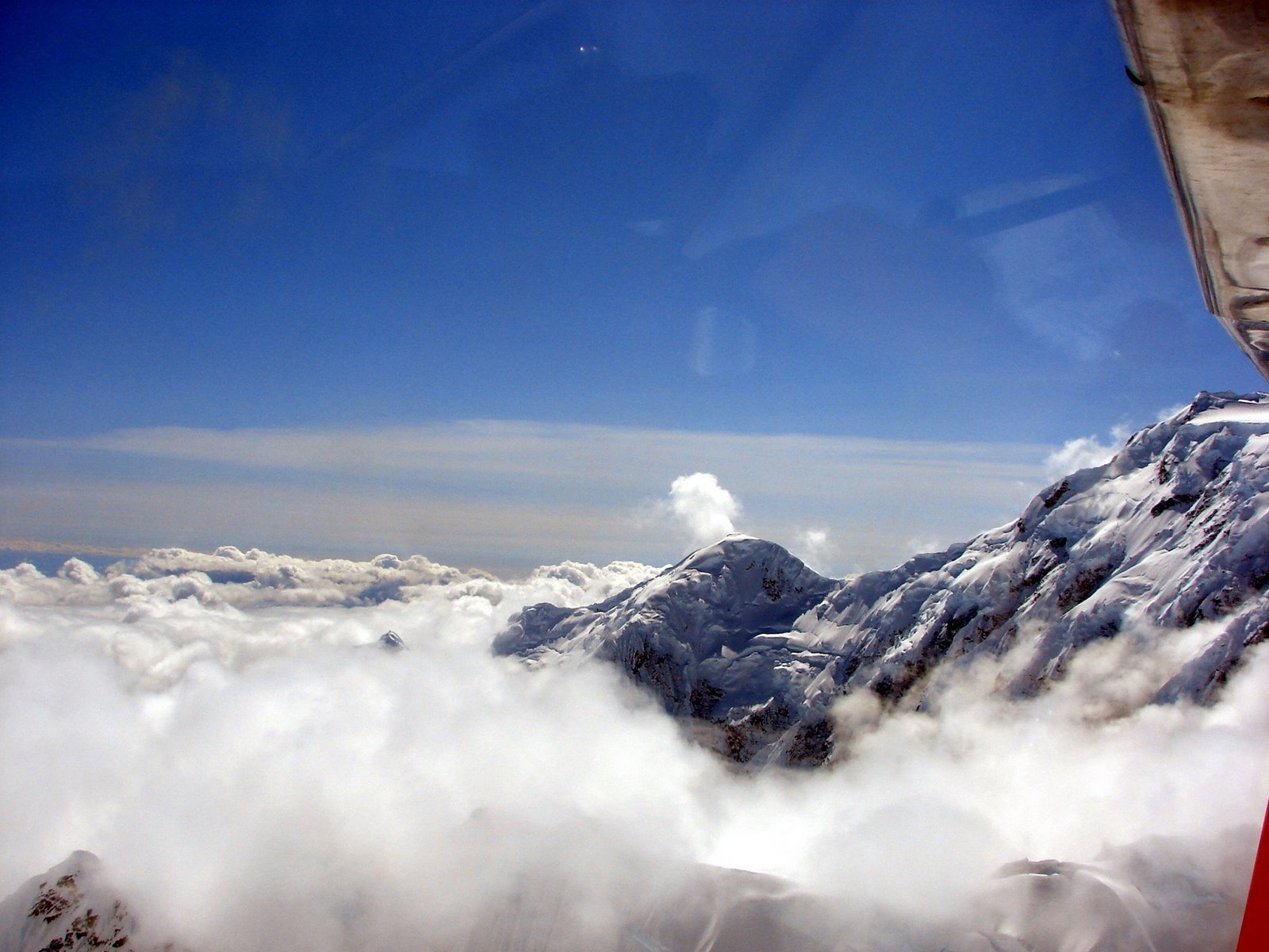 [mountian+and+clouds.JPG]