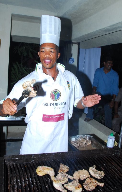 [South+African+cricketer+Makhaya+Ntini+at+a+traditional++'bring+and+braai''+(barbecue)+evening.JPG]
