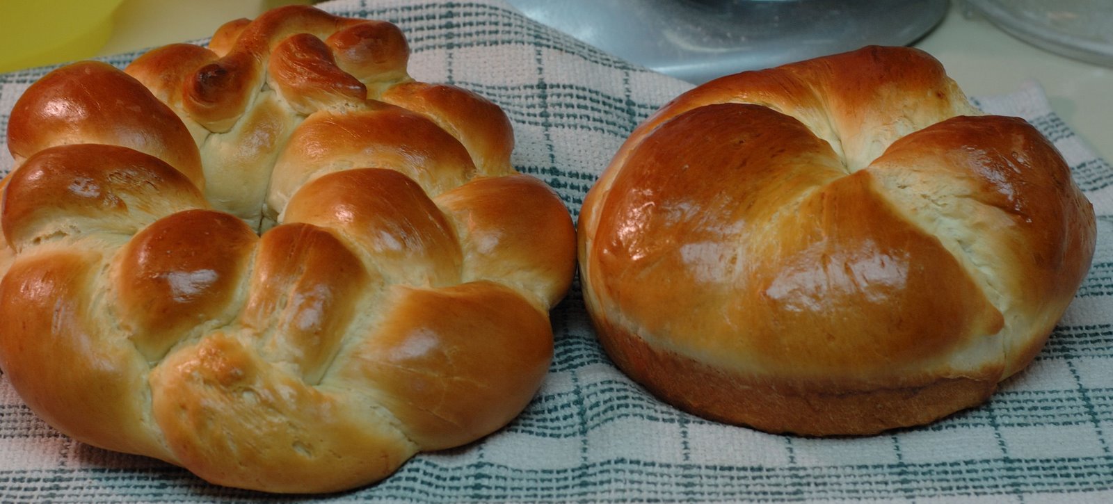 [Easter+Breads.jpg]