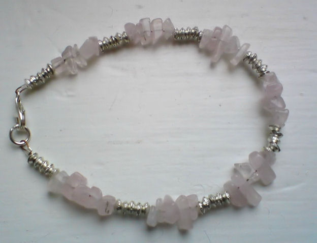 [rose+quartz+chip+bracelet.jpg]