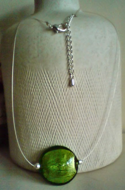 [heather's+green+bead+necklace.jpg]