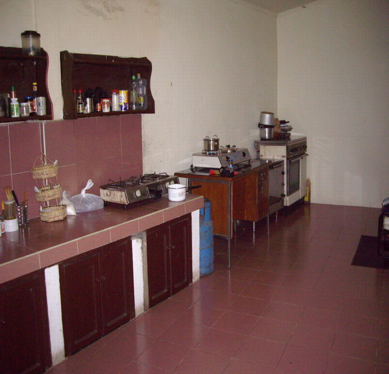 [kitchen+small.jpg]