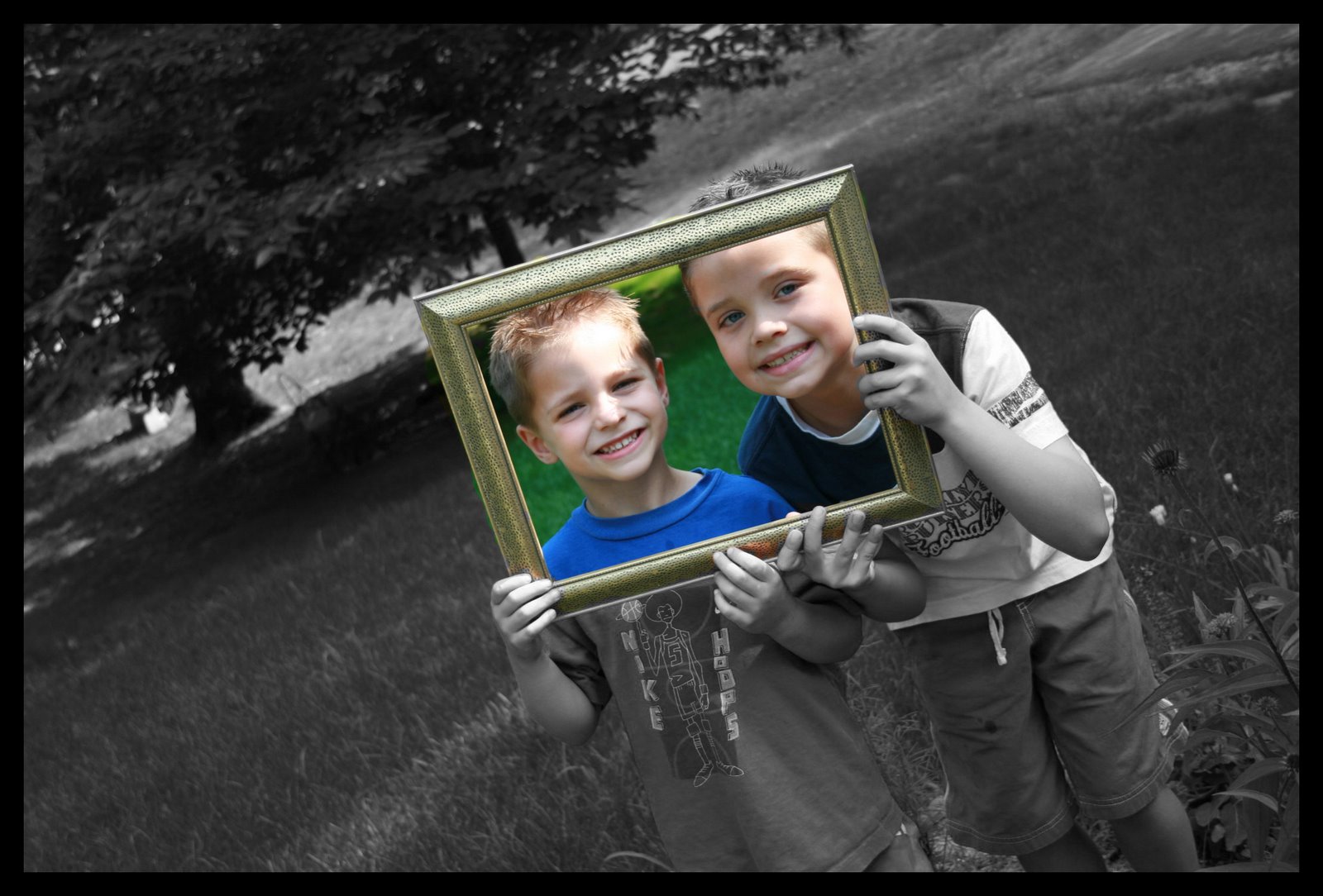 [boys+framed.jpg]