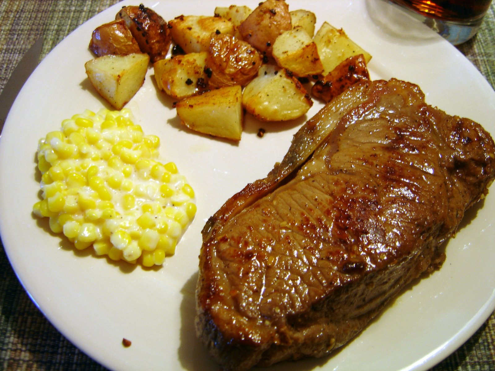 [Steak+&+Potatoes+2.jpg]