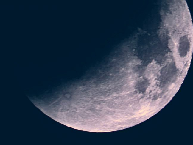 [Lunar+Eclipse+082807-1-edit.jpg]