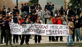 [protestas-estudiantiles-lienzo.jpg]