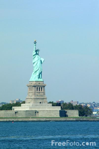 [1210_11_59---Statue-of-Liberty-New-York-City_web.jpg]
