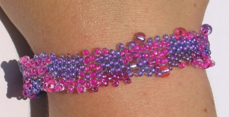 [Bracelet+pinkpurple+0707.jpg]