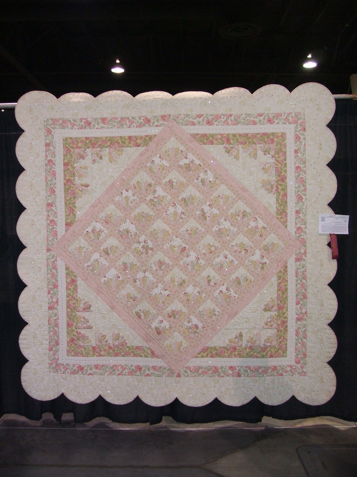 [Copy+of+05-10-08+Quilt+Expo+(71).jpg]