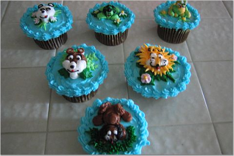 [cupcake+animals.jpg]