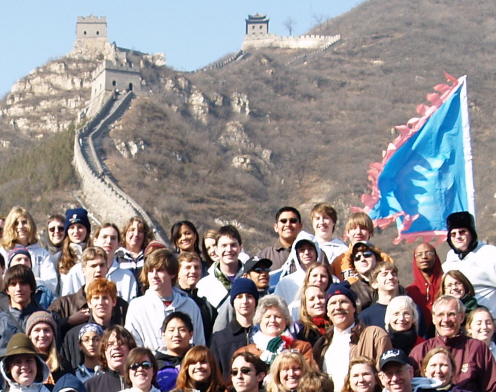 [Brad+and+some+of+his+friends+on+Great+Wall.jpg]