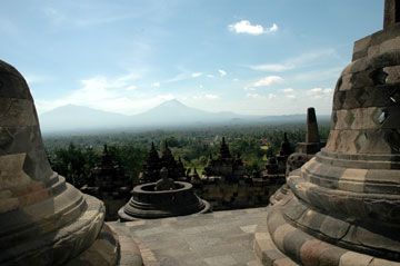[Borobudur-06.jpg]