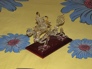 This was inside the gift box. A dragon made of crystal. I liked it