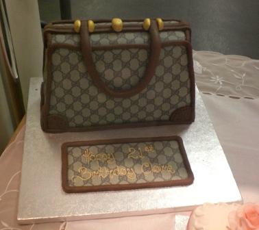 [Gucci+bag+cake.JPG]