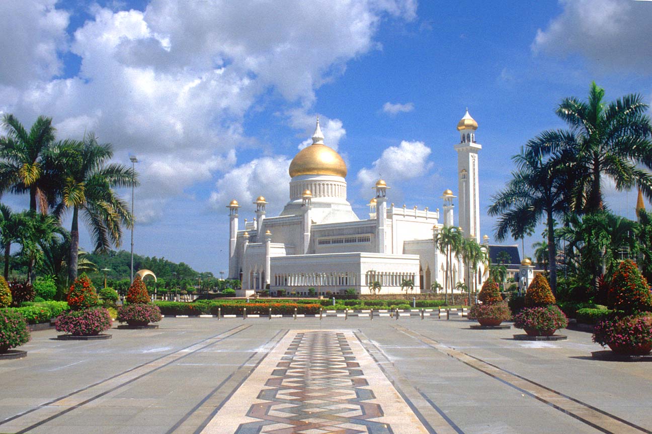 [BWN+Brunei+Bandar+Seri+Begawan+Omar+Ali+Saifuddien+Mosque+b.jpg]