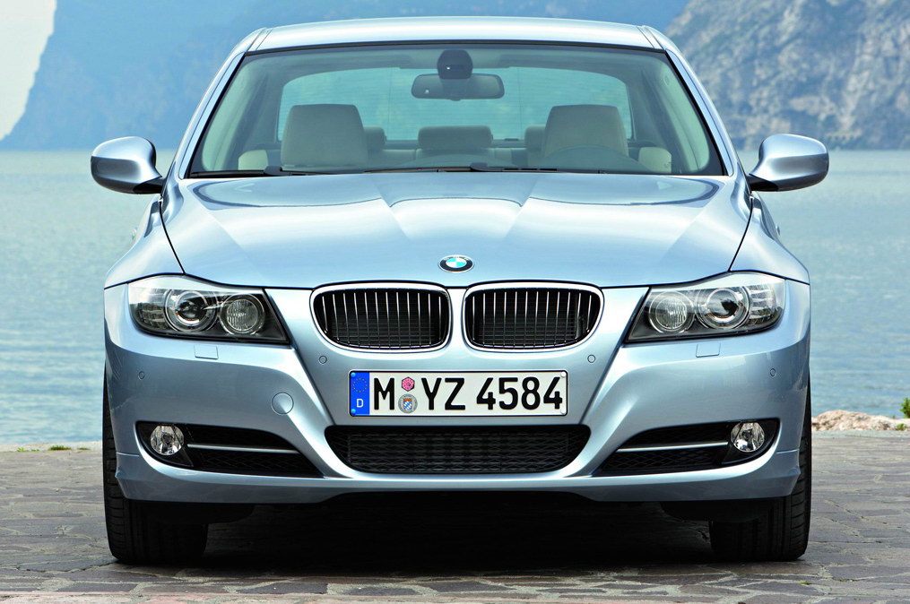 [2009-bmw-3-series-official-photos_front_facelift.jpg]