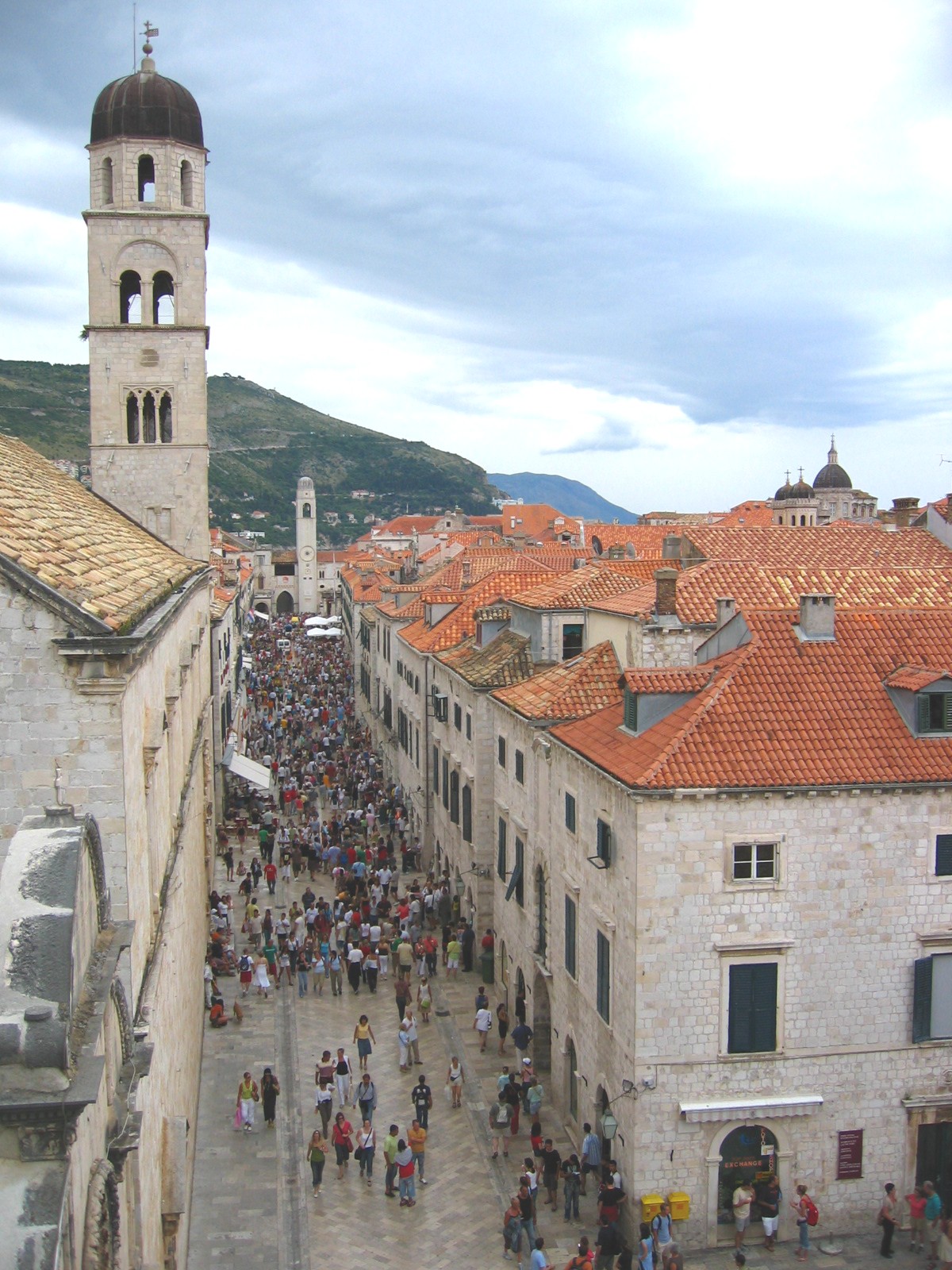 [Stradun,_Dubrovnik,_Croatia.JPG]