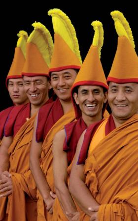 [monjes_tibetanos_1_med.jpg]