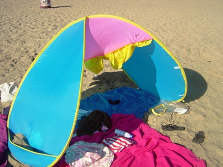 [beach+tent.jpg]