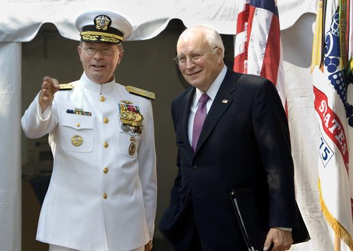 [Cheney+with+servant.jpg]